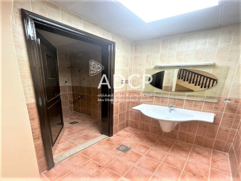 Bathroom ADCP 5211 in Al Manhal