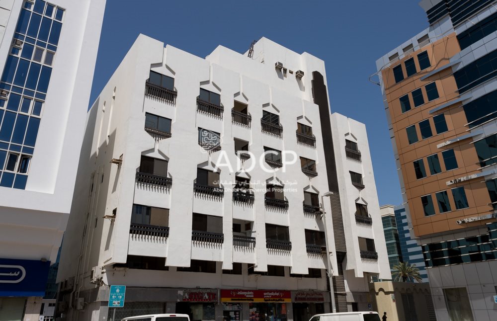 ExternExternal Building ADCP 67 in Al Nahyan