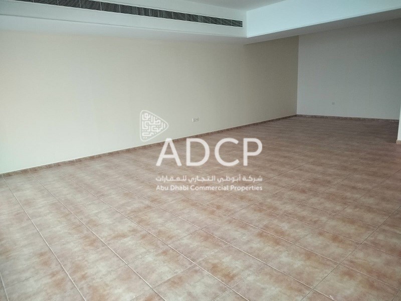 Hall ADCP Fujairah in Al Mahatta