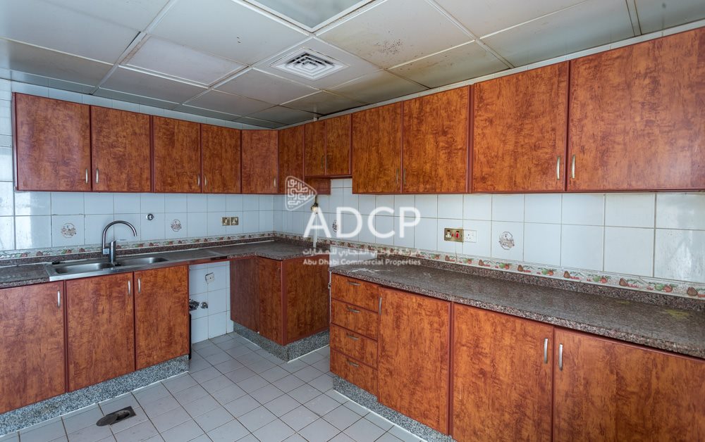 Kitchen ADCP 6100 in AL Khalidiya